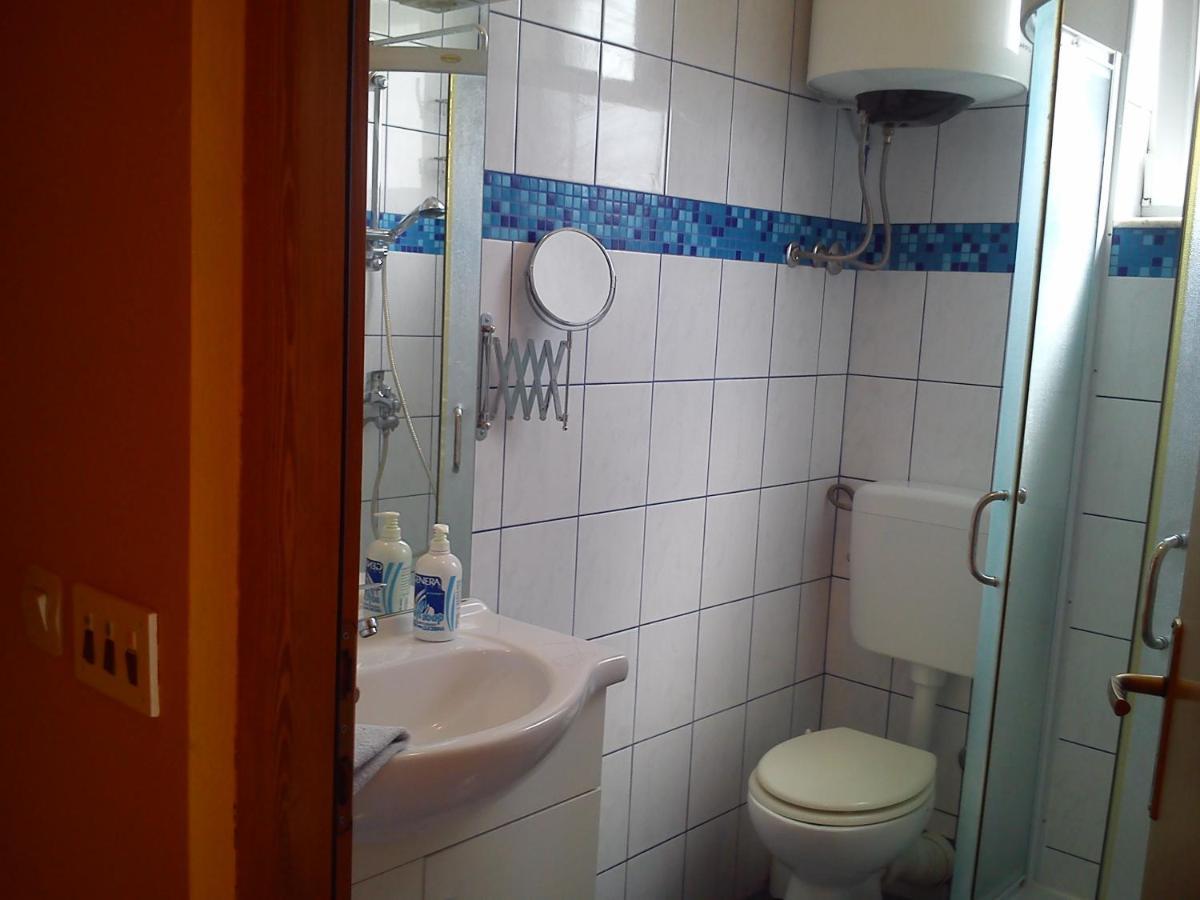 Apartman Atanasov Seline Exteriör bild