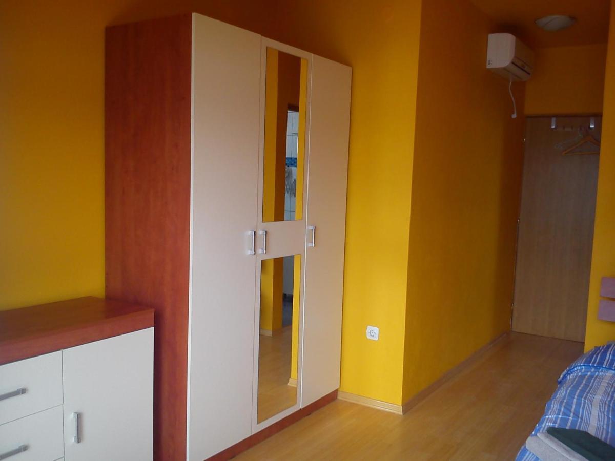 Apartman Atanasov Seline Exteriör bild