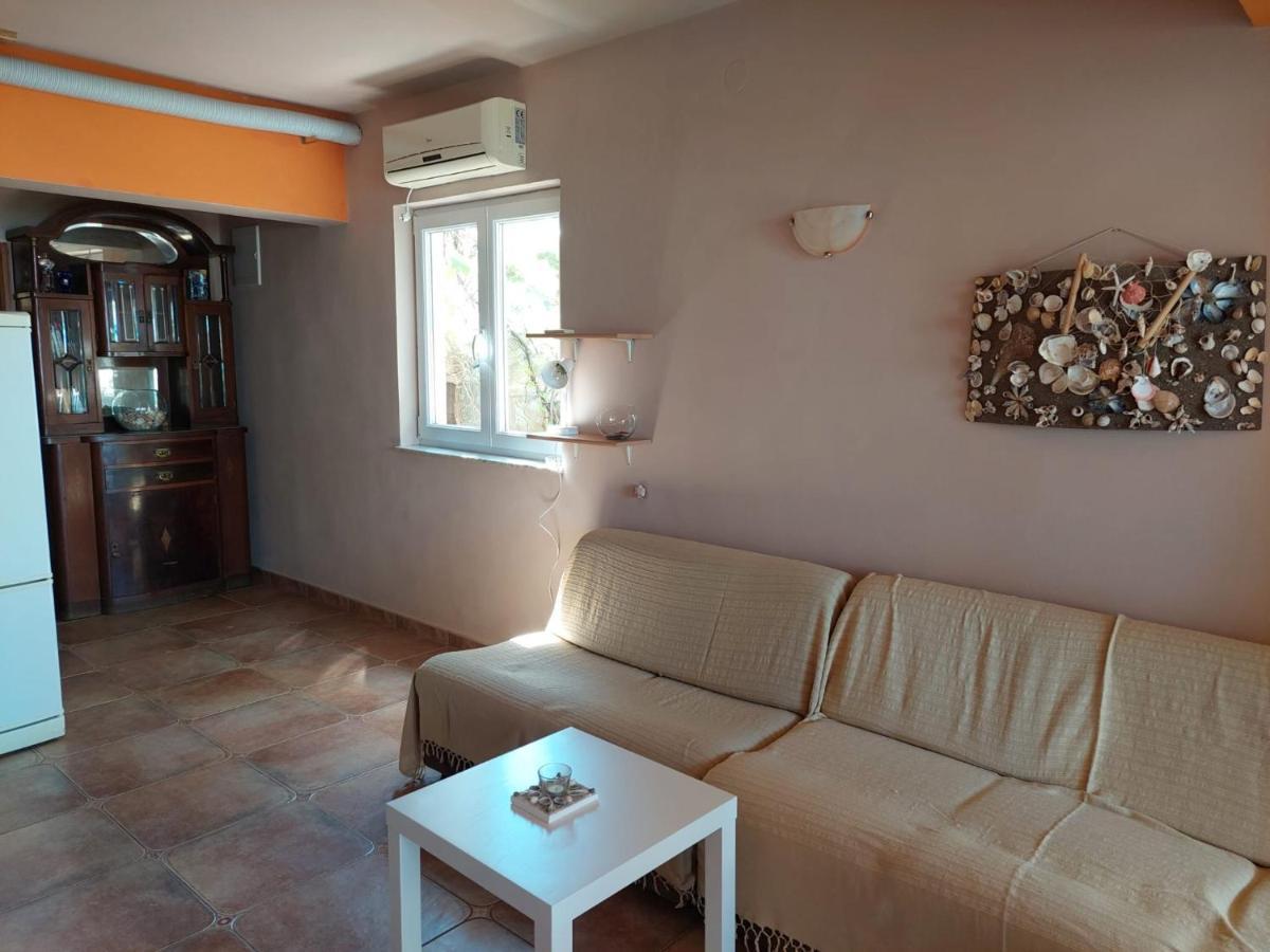 Apartman Atanasov Seline Exteriör bild